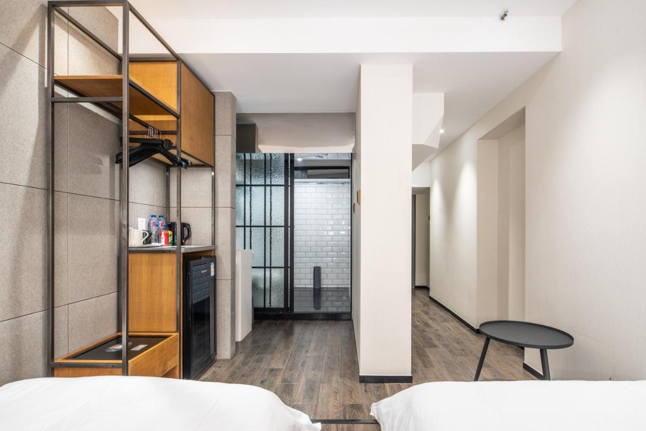 Moju Hotel Jingan エクステリア 写真